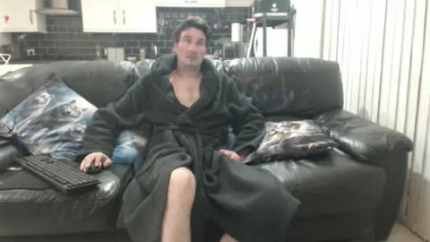 Snapshot of masterwolf67 chatting on 11/07/25, 12:43 masterwolf67 online show from 11/07/25, 12:43