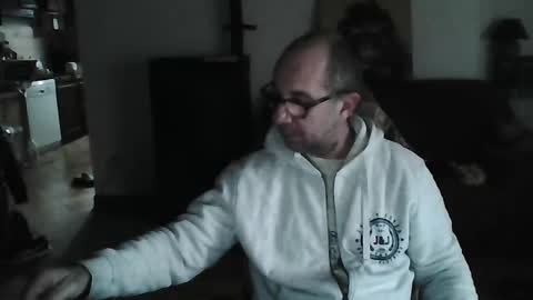 mat11efou online show from 02/26/25, 08:48