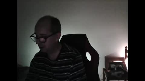 Snapshot of mat11efou chatting on 05/08/26, 02:06 mat11efou online show from 05/08/26, 02:06