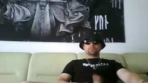 Snapshot of matcelpb1987 chatting on 10/11/25, 08:57 Marcel online show from 10/11/25, 08:57