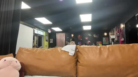 Snapshot of matchingtracksuits chatting on 01/26/25, 05:23 Jer and Kel online show from 01/26/25, 05:23