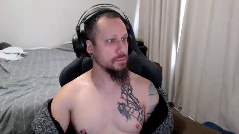 Snapshot of matchy666 chatting on 11/12/25, 12:00 Matchy online show from 11/12/25, 12:00