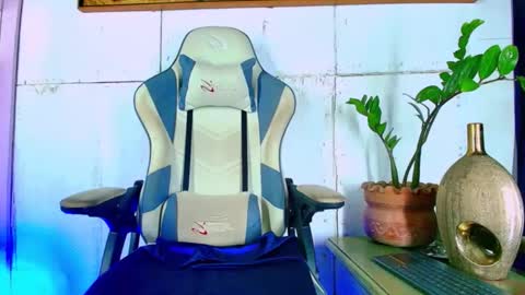 Snapshot of mateo600009 chatting on 10/10/25, 01:59 matteo online show from 10/10/25, 01:59