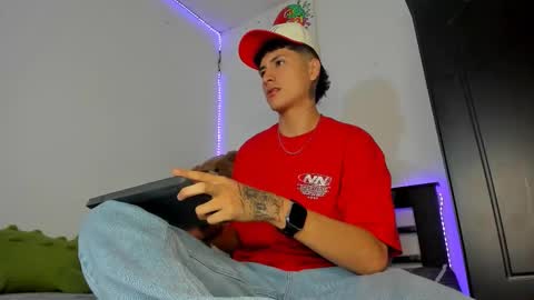 mateo_escobar online show from 11/29/25, 12:24