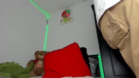 mateo_escobar online show from 01/11/26, 04:28