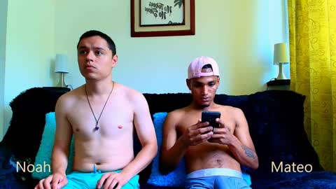 Snapshot of mateo_nick chatting on 12/18/24, 05:10 Mateo and Noah online show from 12/18/24, 05:10