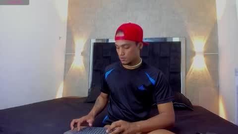 Mateo and Noah online show from 11/04/25, 04:28