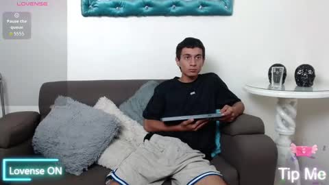 Mateo online show from 10/07/25, 12:02