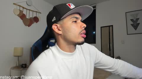 Snapshot of mateoleone chatting on 09/21/25, 11:17 Matt online show from 09/21/25, 11:17