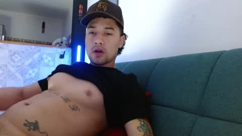 STRURIBE ON INSTAGRAM online show from 02/10/26, 11:14