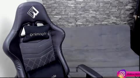 Mathew Independent model online show from 04/08/26, 04:34