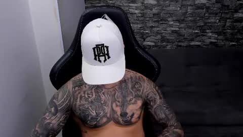 Snapshot of mathew_wolf4 chatting on 06/18/26, 12:33 Mathew Independent model online show from 06/18/26, 12:33