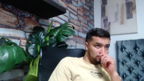 Mathews online show from 12/03/25, 12:25