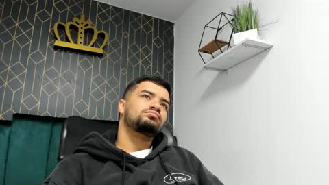 Snapshot of mathews_colton1 chatting on 01/08/26, 11:56 Mathews online show from 01/08/26, 11:56