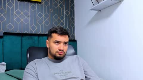 Snapshot of mathews_colton1 chatting on 02/05/26, 11:48 Mathews online show from 02/05/26, 11:48