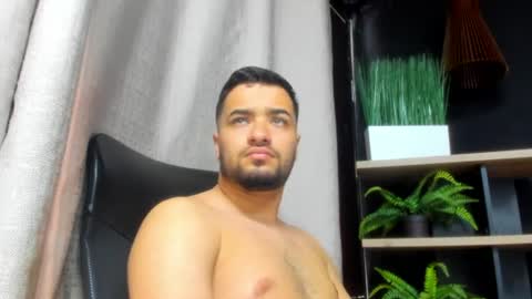 Snapshot of mathews_colton1 chatting on 07/06/26, 04:09 Mathews online show from 07/06/26, 04:09