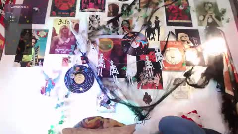 Snapshot of mathewth chatting on 12/08/24, 01:46 Mathew online show from 12/08/24, 01:46