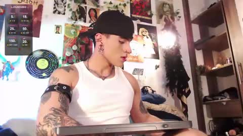 Snapshot of mathewth chatting on 01/17/25, 02:29 Mathew online show from 01/17/25, 02:29