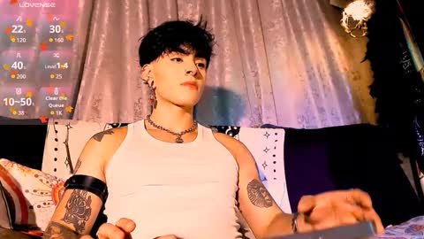 Snapshot of mathewth chatting on 09/17/25, 11:06 Mathew online show from 09/17/25, 11:06