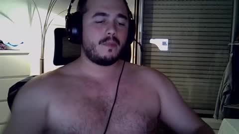 Snapshot of mathou34 chatting on 12/02/24, 10:34 Mathou online show from 12/02/24, 10:34