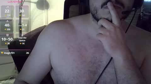 Snapshot of mathou34 chatting on 12/11/24, 01:28 Mathou online show from 12/11/24, 01:28