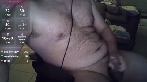 Snapshot of mathou34 chatting on 12/20/24, 08:45 Mathou online show from 12/20/24, 08:45