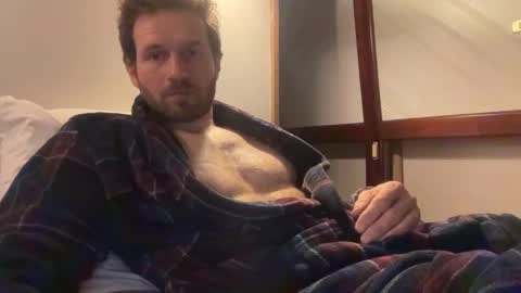 mati_m8 online show from 10/14/25, 11:05