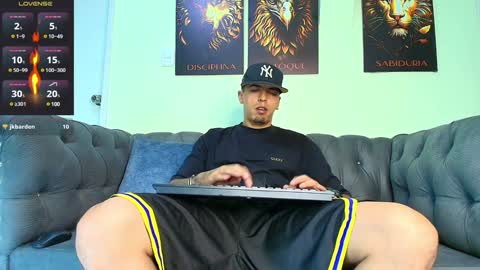 Snapshot of matias_costa chatting on 02/06/25, 11:15 MATIAS COSTA online show from 02/06/25, 11:15