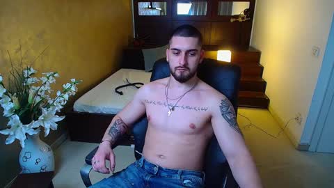Snapshot of matiasdean chatting on 03/07/25, 12:45 MatiasDean online show from 03/07/25, 12:45