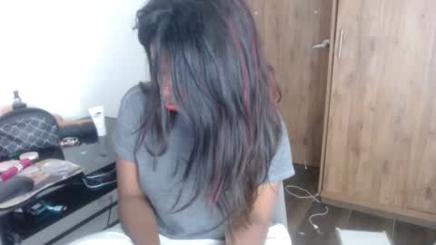 Snapshot of matilde27 chatting on 12/26/24, 11:13 Daniela online show from 12/26/24, 11:13