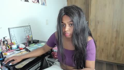 Snapshot of matilde27 chatting on 02/22/25, 07:34 Daniela online show from 02/22/25, 07:34