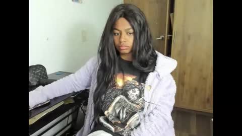 Snapshot of matilde27 chatting on 03/03/25, 11:22 Daniela online show from 03/03/25, 11:22