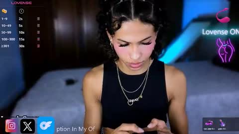 Snapshot of matiu_stonne chatting on 10/18/25, 08:15 Abby Bella online show from 10/18/25, 08:15