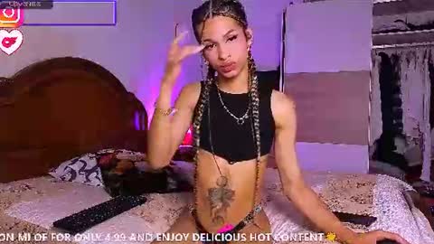 Snapshot of matiu_stonne chatting on 07/12/26, 07:49 Abby Bella online show from 07/12/26, 07:49