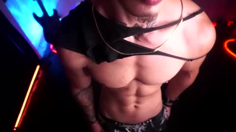 Snapshot of matiusdf chatting on 03/10/25, 01:21 matius online show from 03/10/25, 01:21