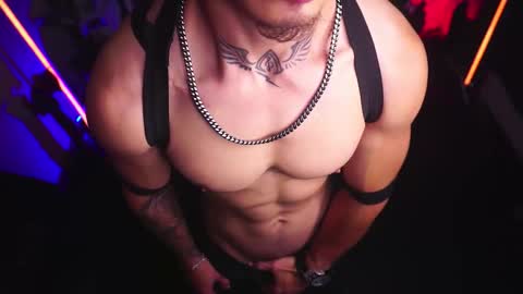 Snapshot of matiusdf chatting on 01/17/26, 06:51 matius online show from 01/17/26, 06:51