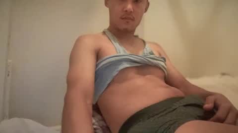 Snapshot of matoka33 chatting on 01/18/25, 11:22 Dad online show from 01/18/25, 11:22