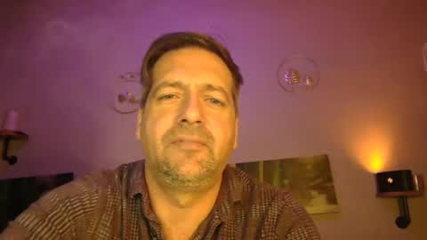 Snapshot of matrike1 chatting on 12/15/24, 04:37 matrike1 online show from 12/15/24, 04:37