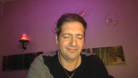 Snapshot of matrike1 chatting on 01/13/25, 09:52 matrike1 online show from 01/13/25, 09:52