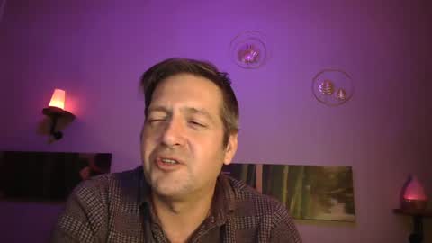 Snapshot of matrike1 chatting on 01/24/25, 08:11 matrike1 online show from 01/24/25, 08:11