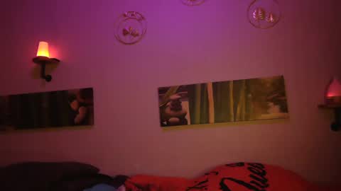 Snapshot of matrike1 chatting on 01/28/25, 11:17 matrike1 online show from 01/28/25, 11:17