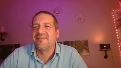 Snapshot of matrike1 chatting on 02/14/25, 07:12 matrike1 online show from 02/14/25, 07:12
