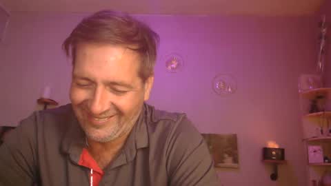 Snapshot of matrike1 chatting on 10/17/25, 02:19 matrike1 online show from 10/17/25, 02:19