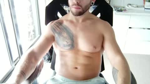 Snapshot of matt89aus chatting on 01/10/25, 12:27 MRD online show from 01/10/25, 12:27