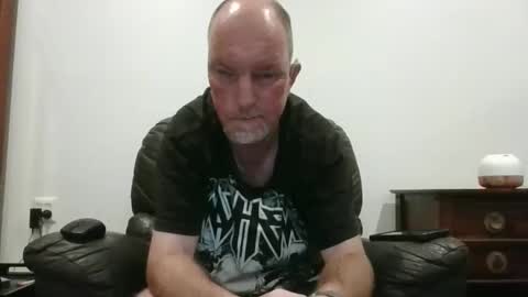 mattbad1975 online show from 12/03/25, 12:25