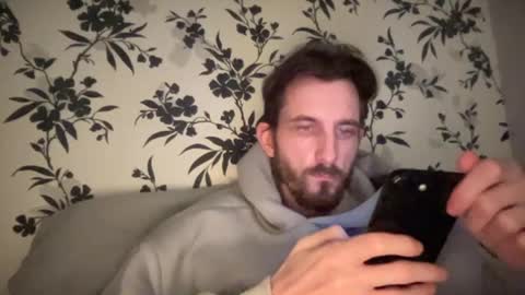 Snapshot of mattcarta chatting on 02/01/25, 06:40 mattcarta online show from 02/01/25, 06:40