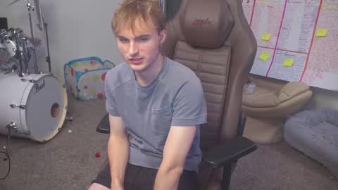 Matt Cash online show from 09/27/25, 01:10