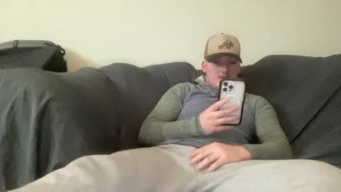 Snapshot of mattdawg13 chatting on 02/14/26, 05:15 MattDawg13 online show from 02/14/26, 05:15