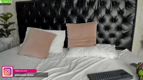 Snapshot of mattdevon chatting on 02/13/25, 12:46 Matt online show from 02/13/25, 12:46