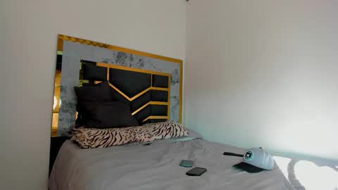 Snapshot of mattdevon chatting on 10/06/25, 09:23 Matt online show from 10/06/25, 09:23